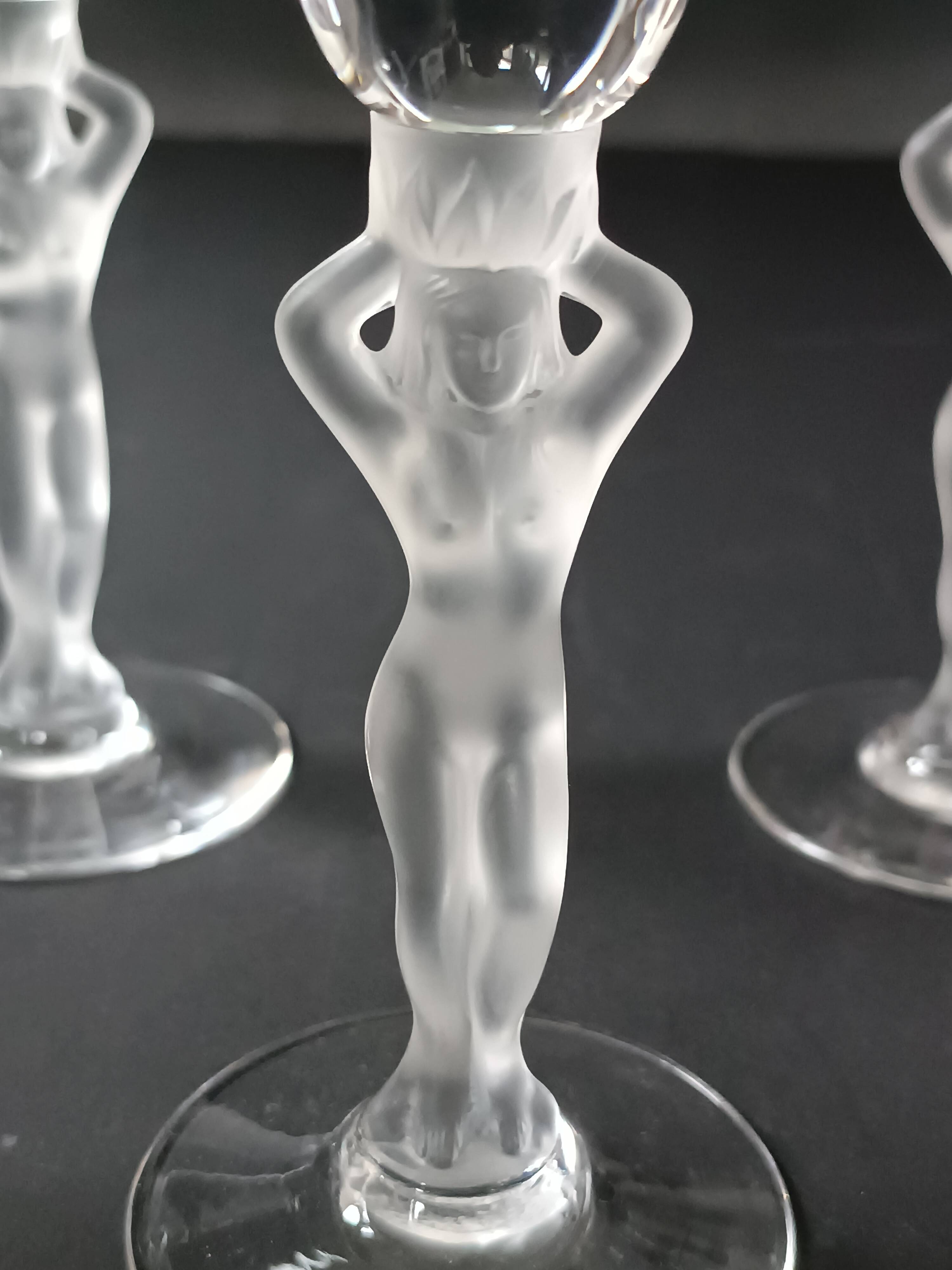 Set of 9 crystal flutes with Venus and Bacchus foot, Vannes and Bayel