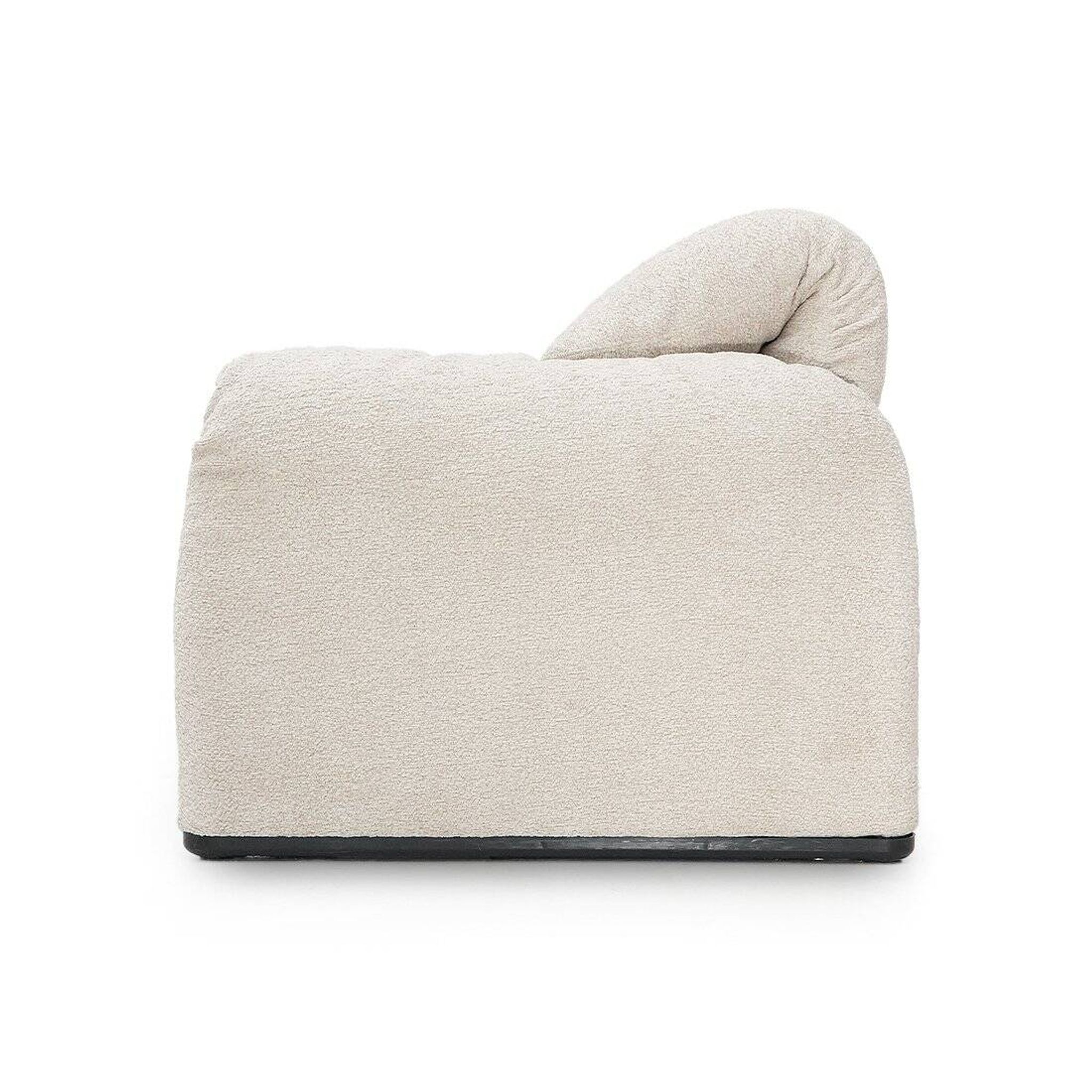 Maralunga armchair and ottoman set by Vico Magistretti for Cassina, 1970s.