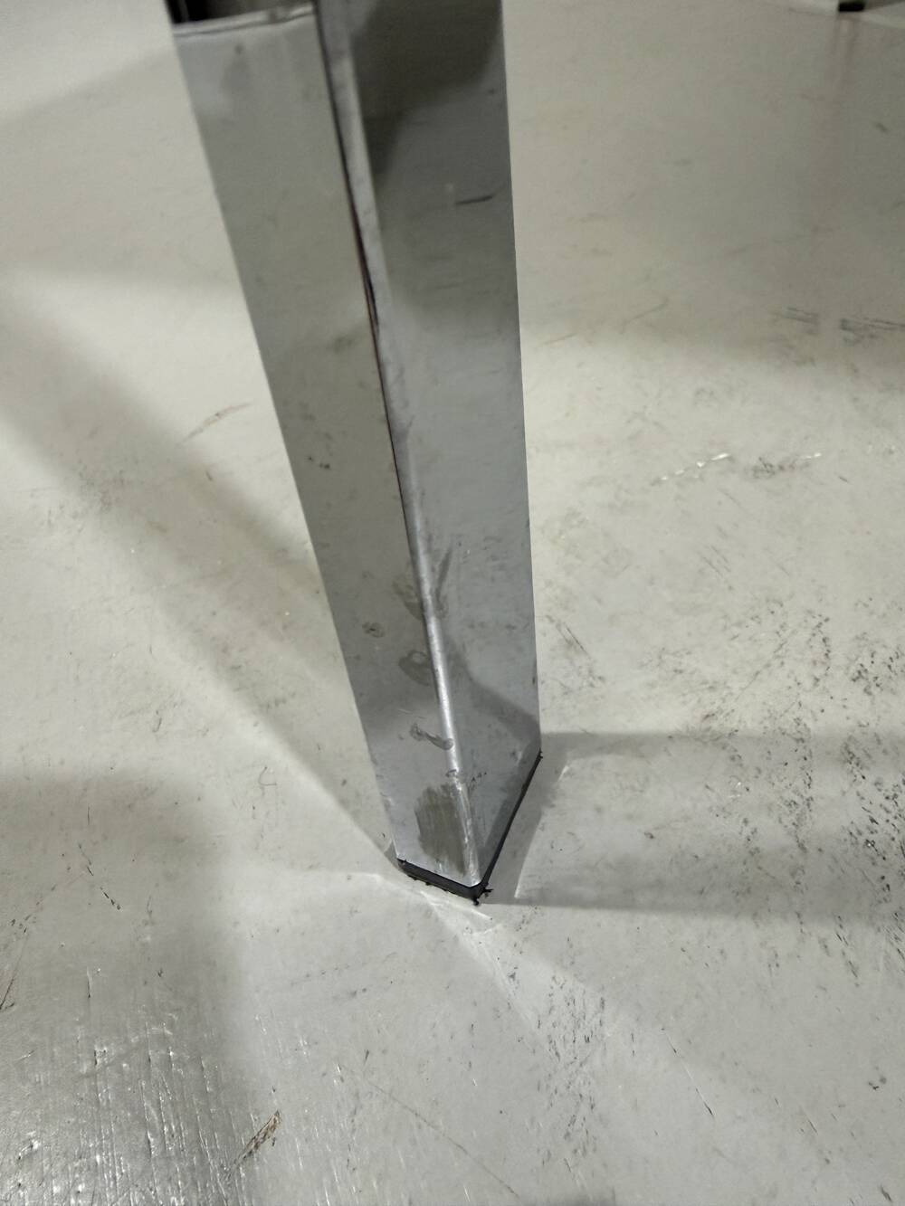 Hans Eichenberger leather coffee-side table Girsberger, Switzerland