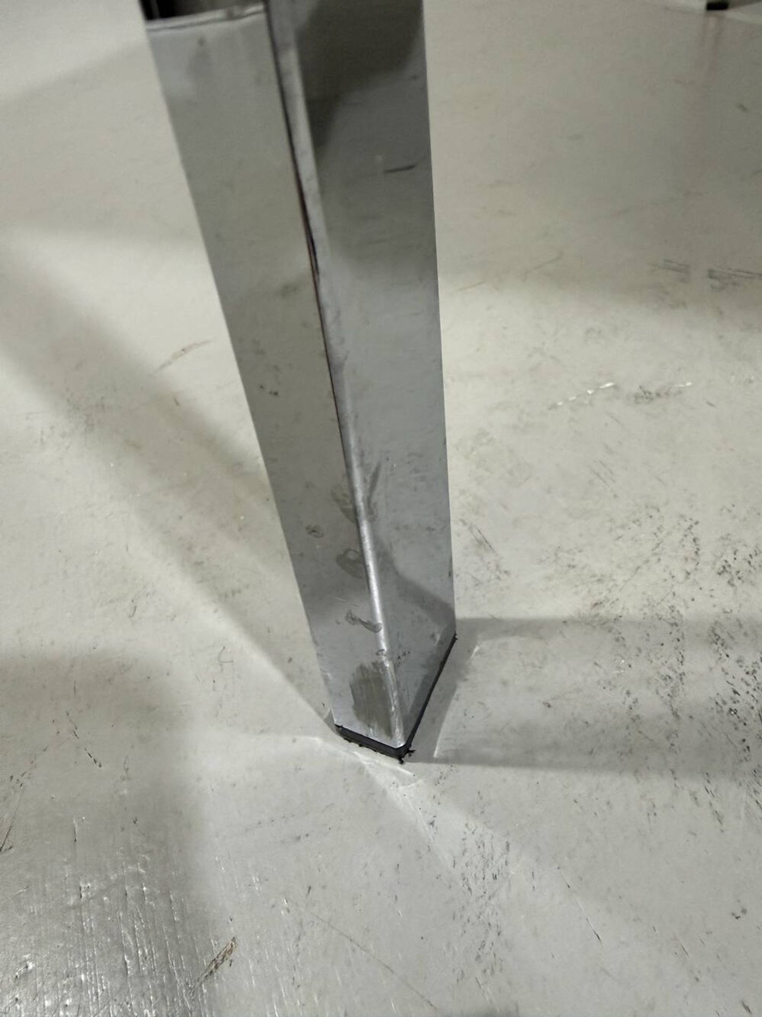 Hans Eichenberger leather coffee-side table Girsberger, Switzerland