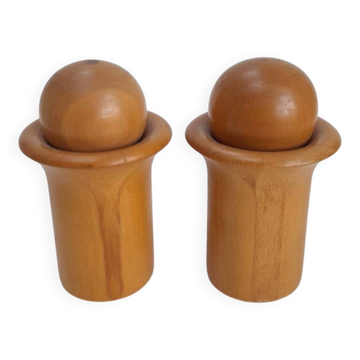 Pair of Richard Nissen salt and pepper mills