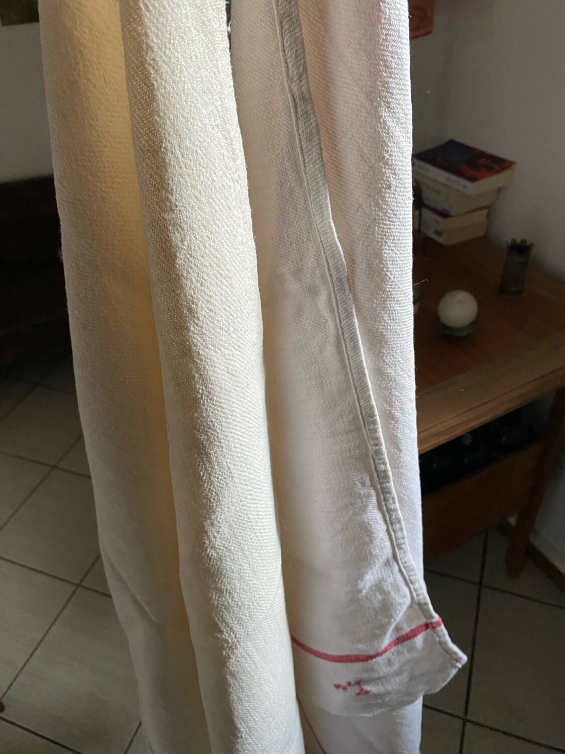 2 large country tea towels in rustic hemp.