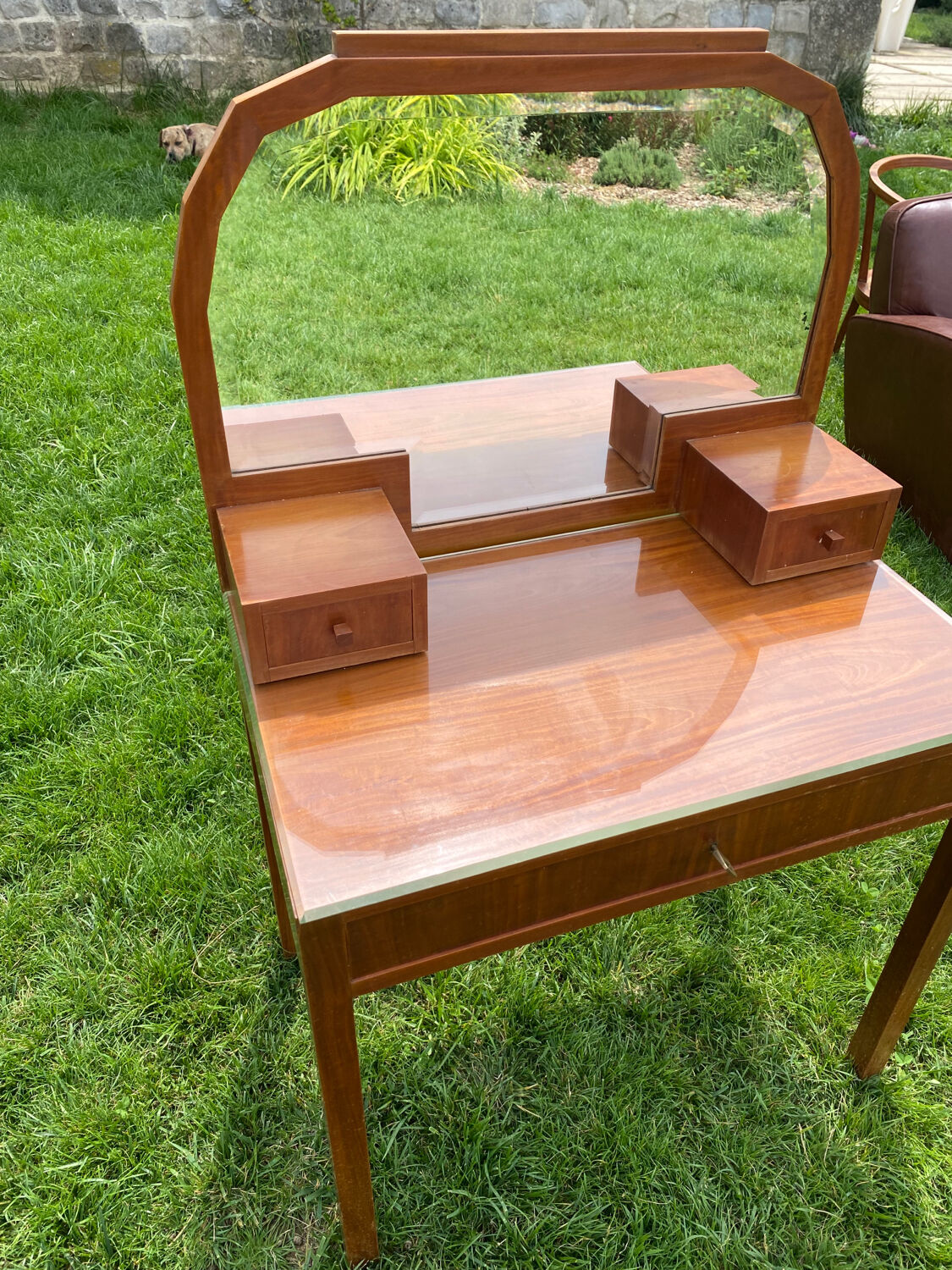 Art Deco hairdresser