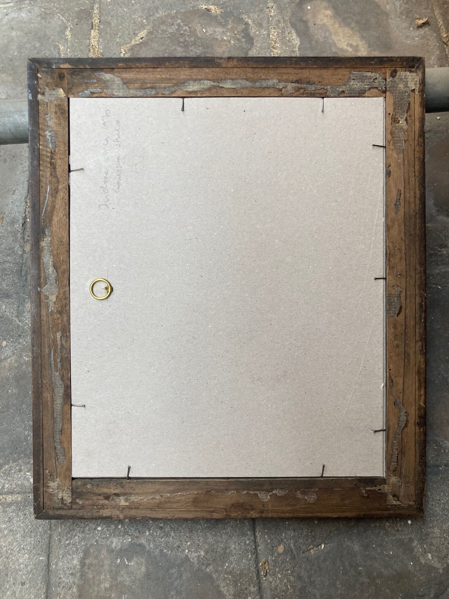 Woman with an enigmatic gaze (India 70s/80s)