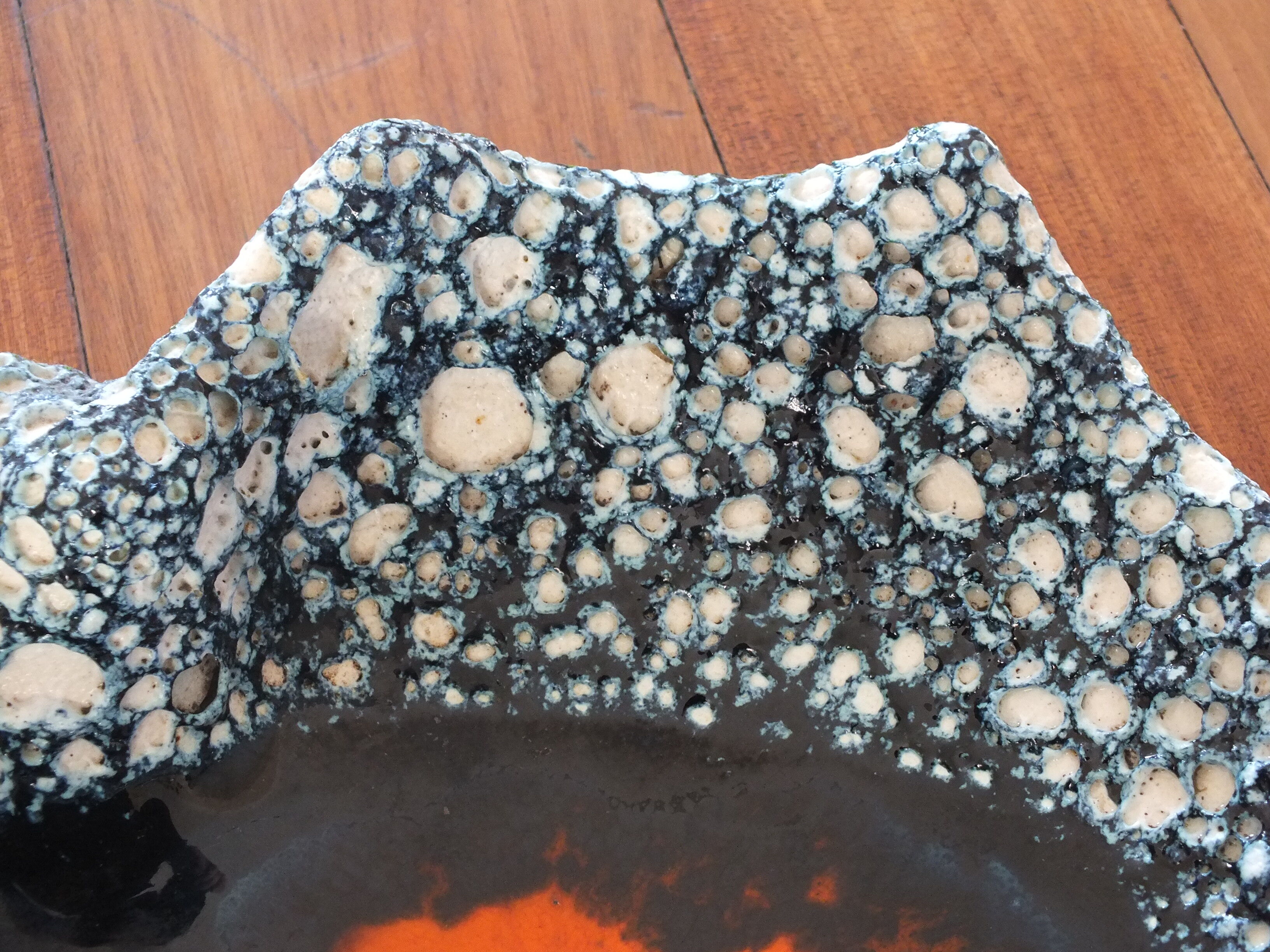 Large free-form cut Fat Lava Vallauris