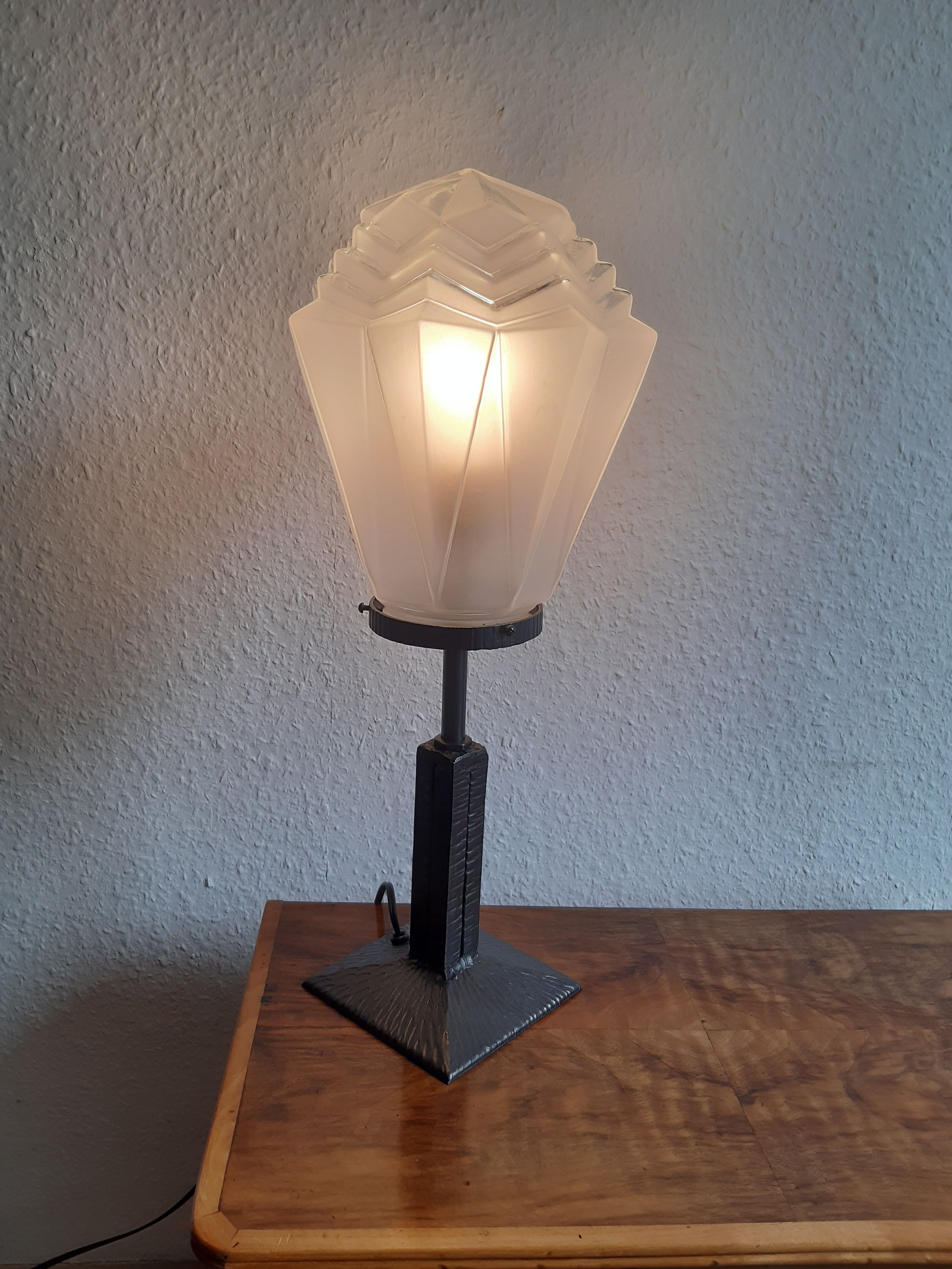 Art deco office lamp wrought iron 1930 glass frosted skyscraper