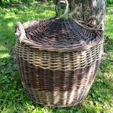 Wicker demijohn