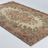 Tapis anatolien fait à la main 270 cmx 160 cm