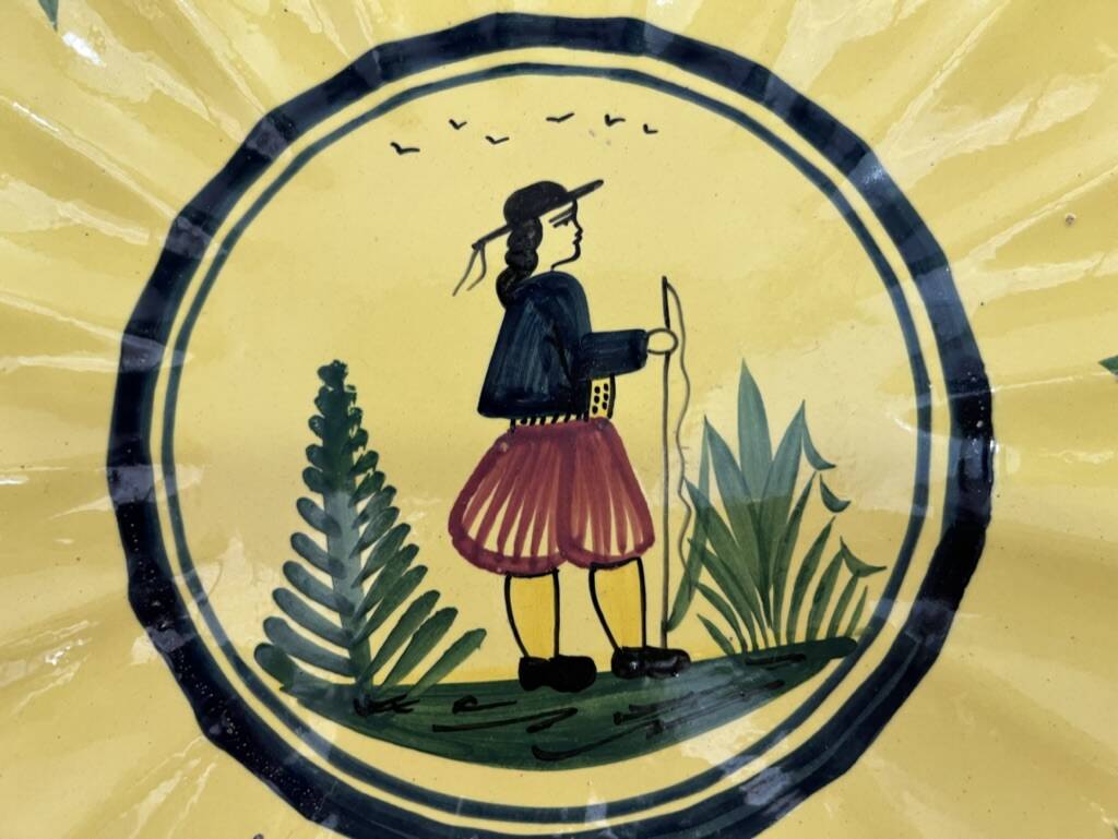 Large Quimper Breton cup