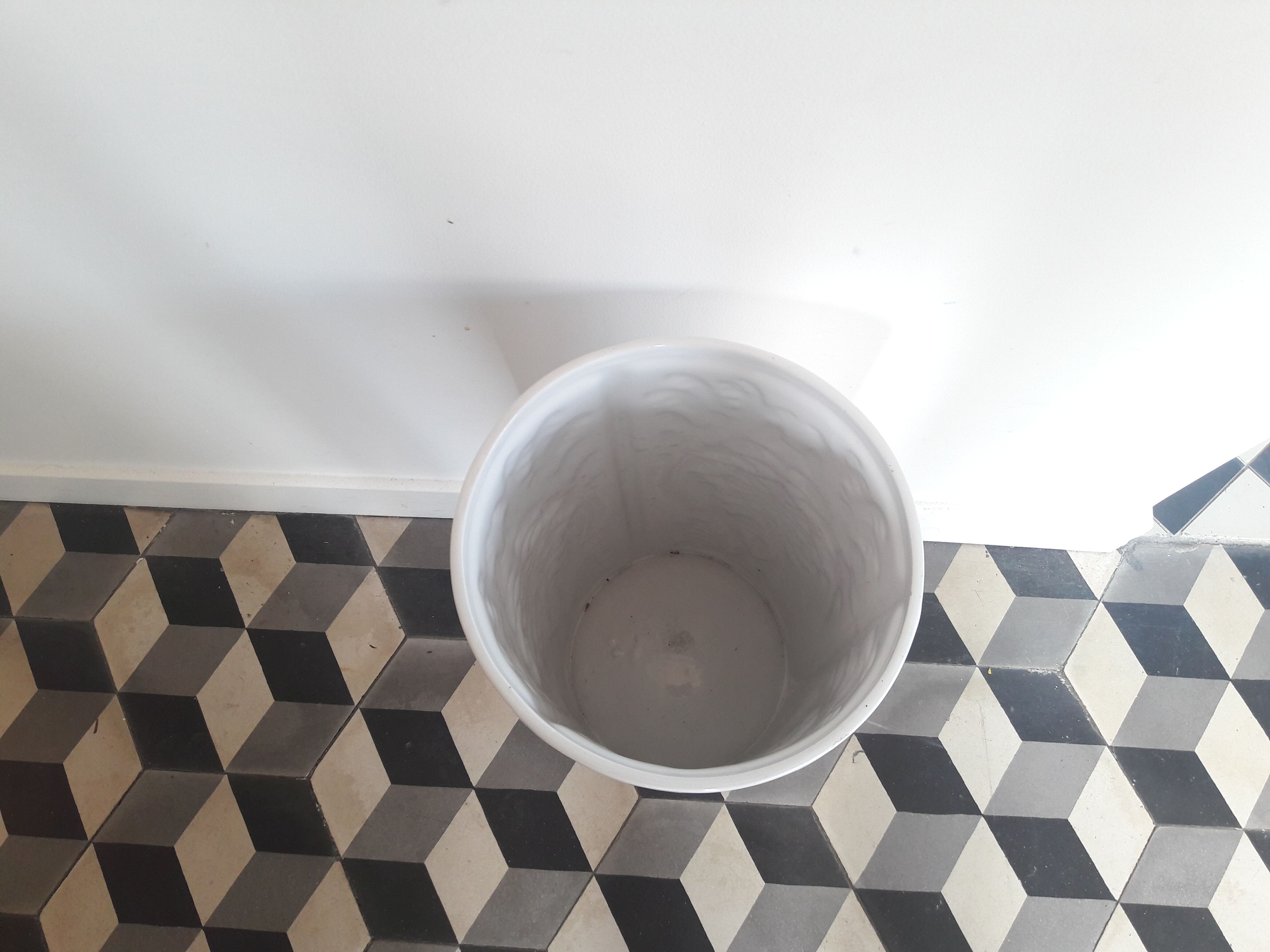 Umbrella door door ceramic canes enamelled white vintage floral motifs