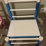 Set of 2 small vintage children's chairs