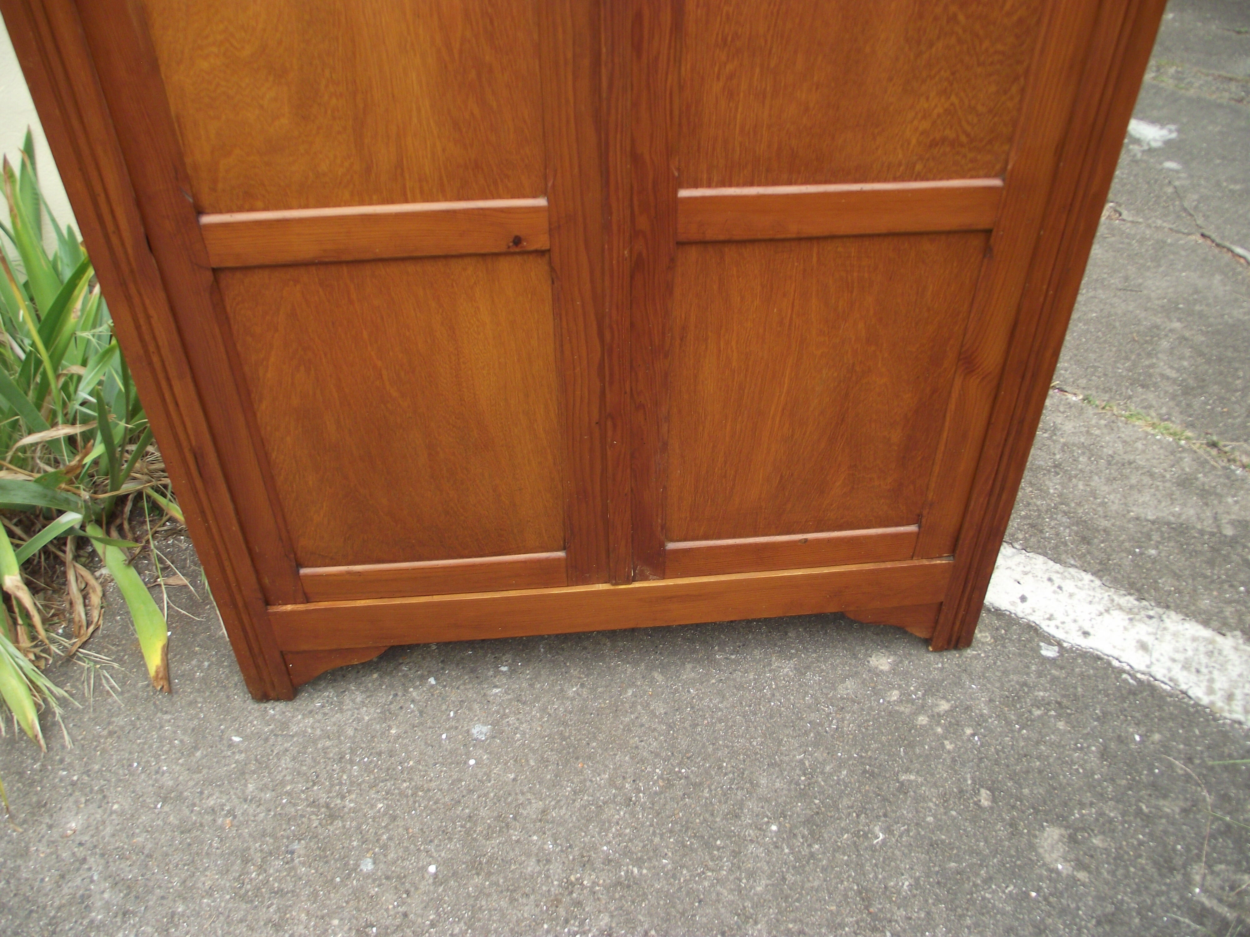Parisian wardrobe from the 50s.