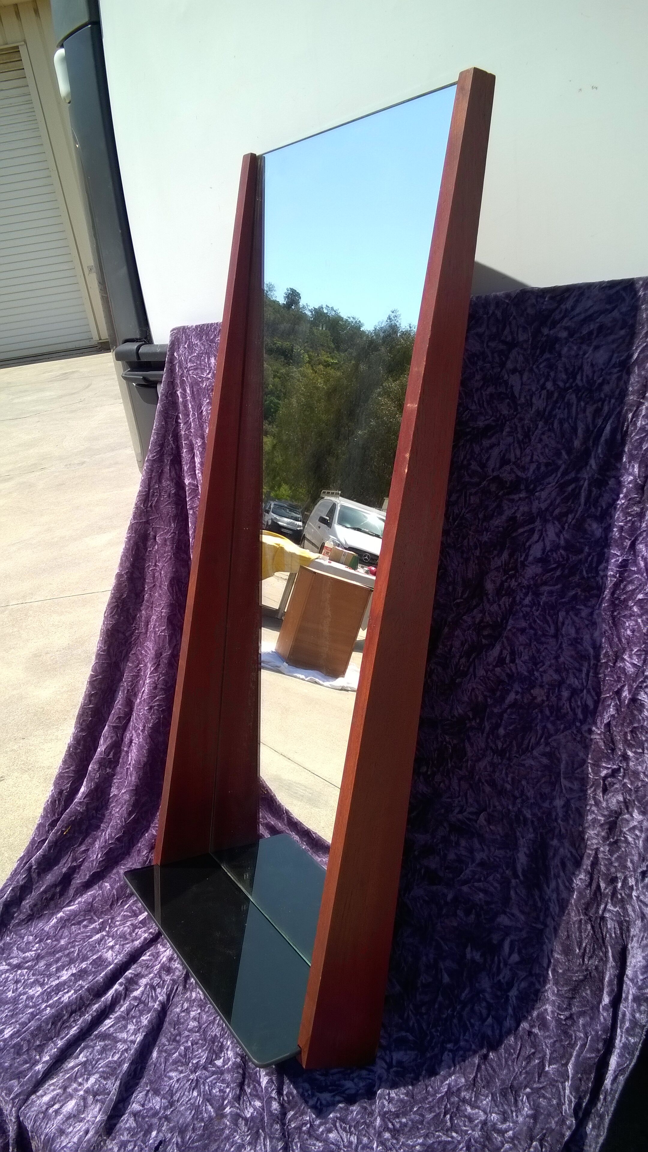 Danish teak with tablet mirror 42x100cm