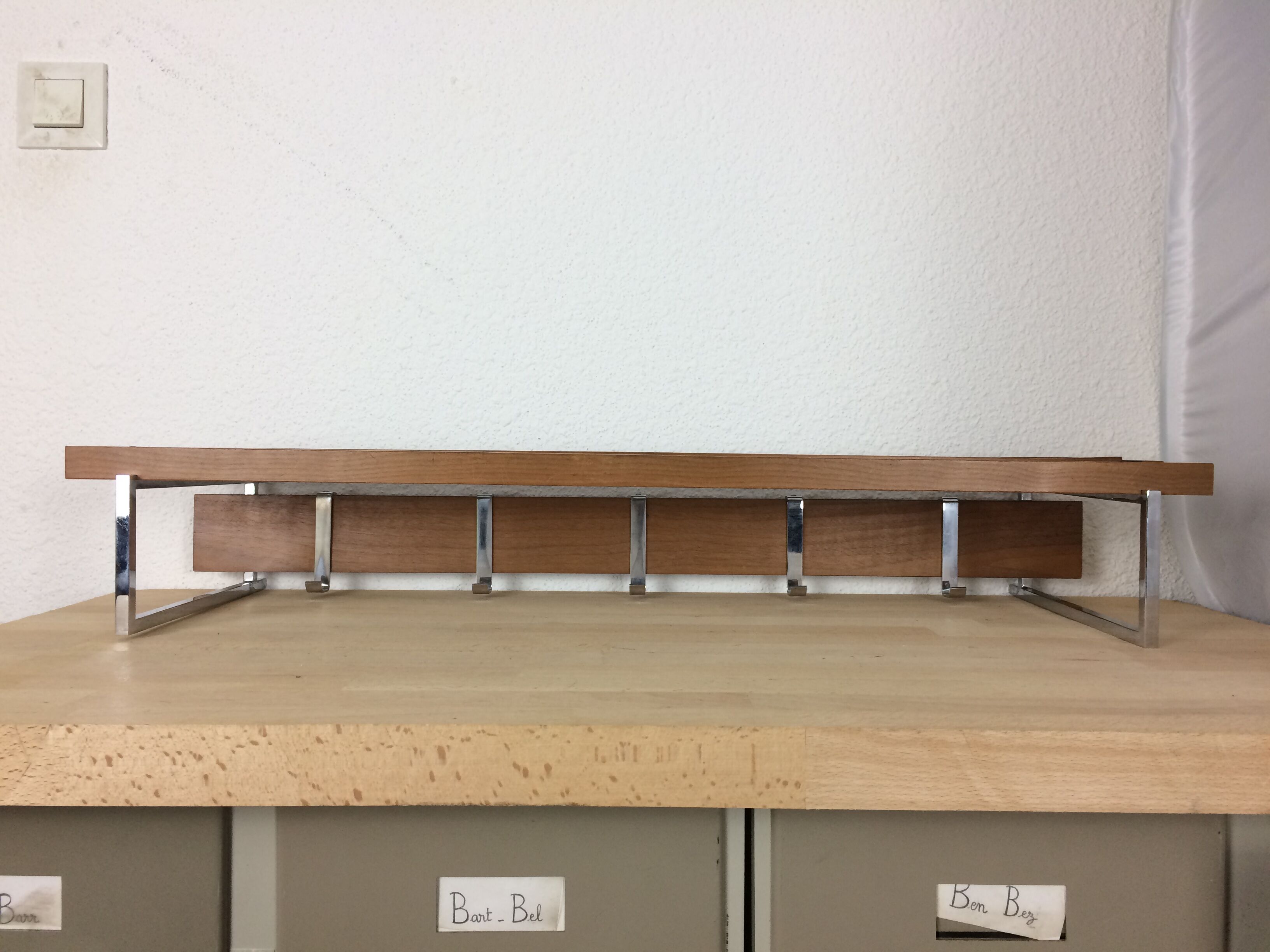 Modernist 5-hooked wall coat holder