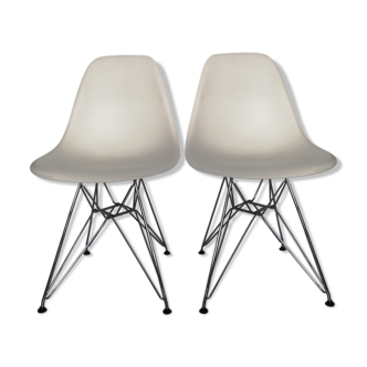 DSR chairs by Charles and Ray Eames for Vitra