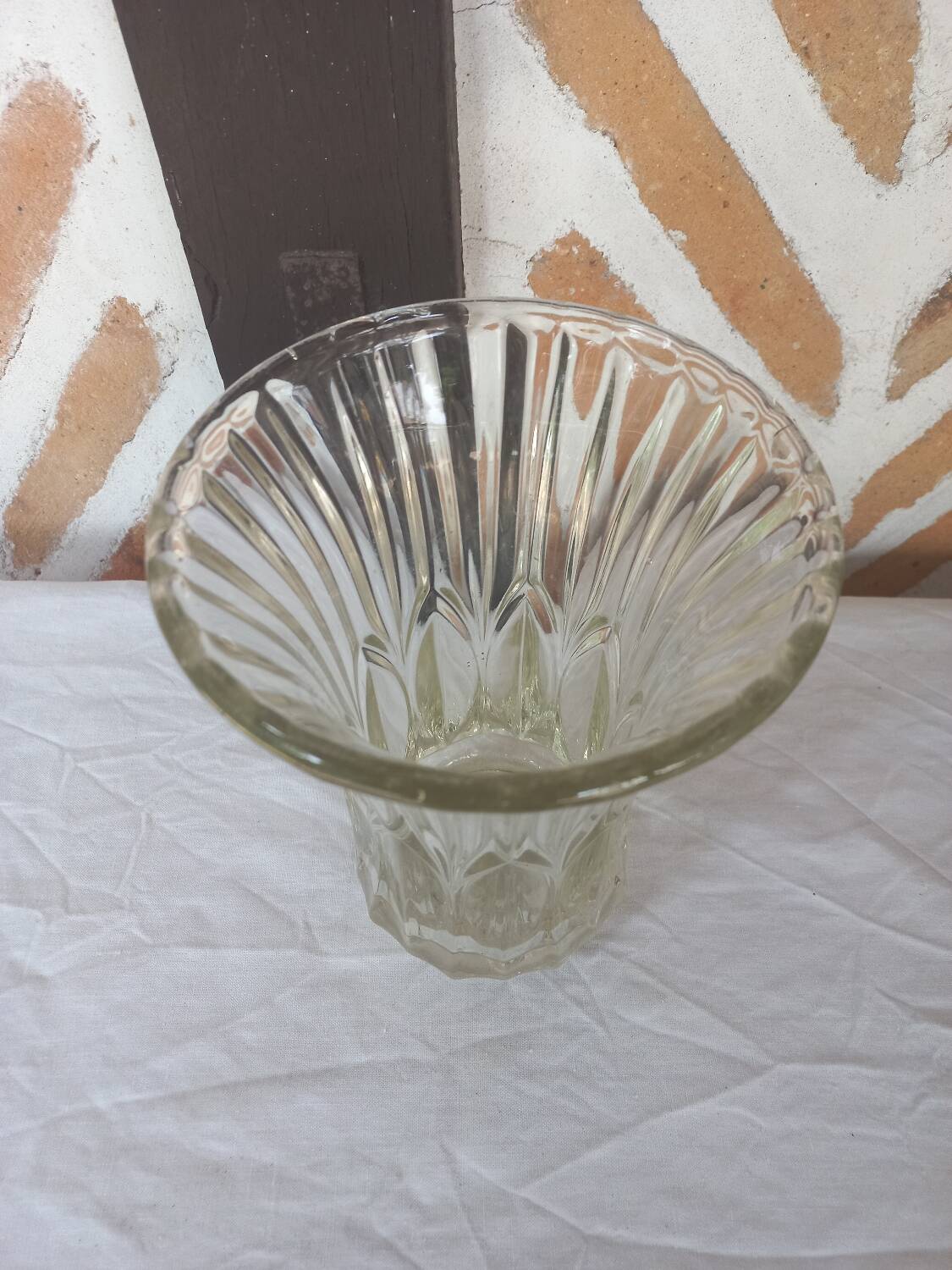 Molded glass vase