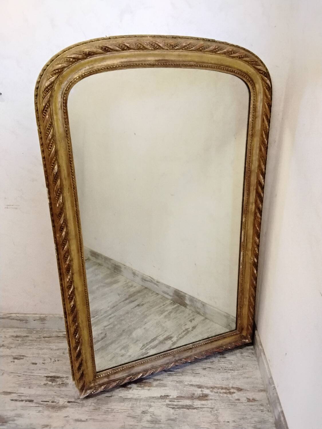 Grand miroir ancien