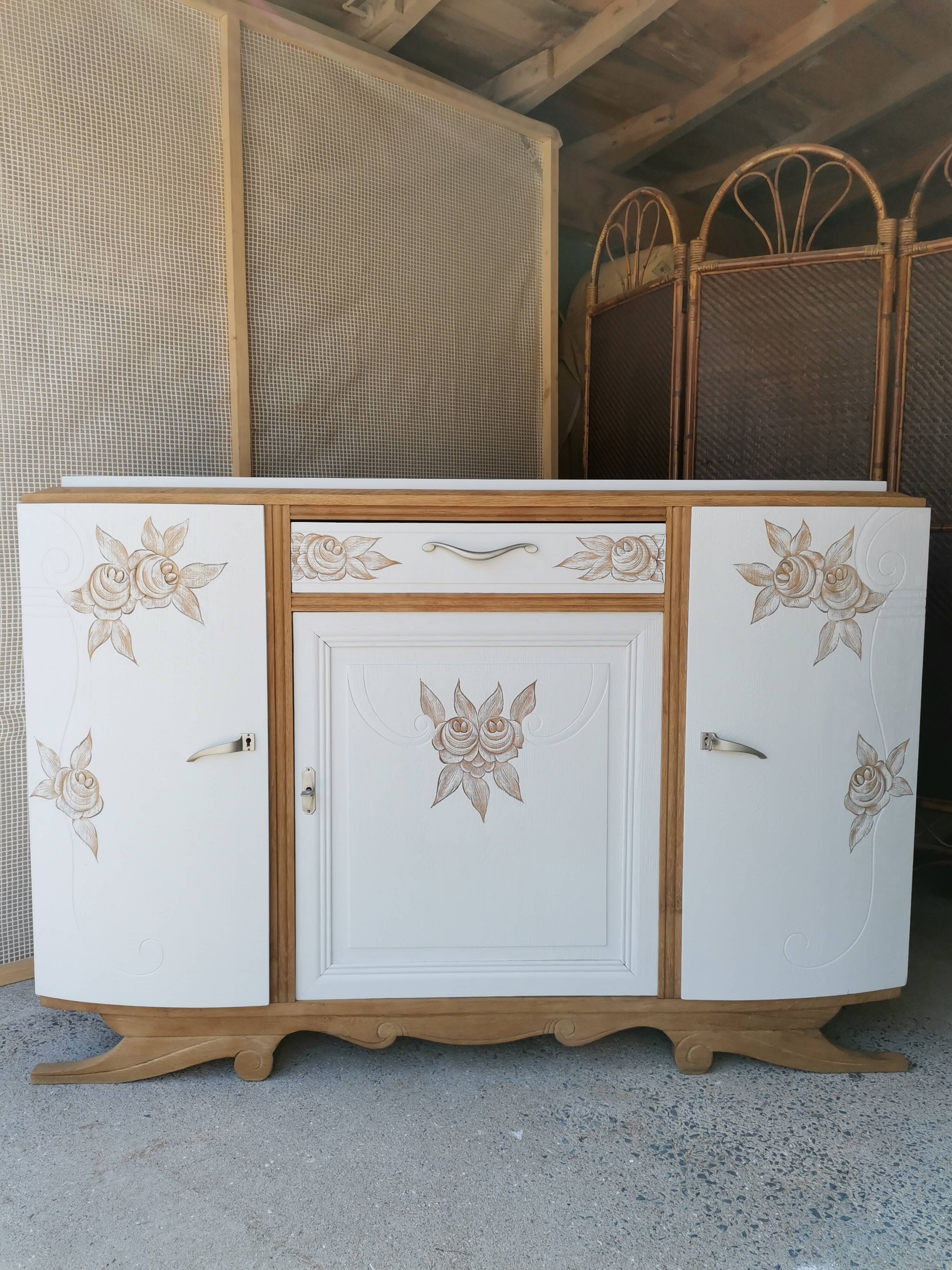 White Art Deco sideboard