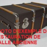 Malle de voyage ancienne vintage datant des années 1920/1940