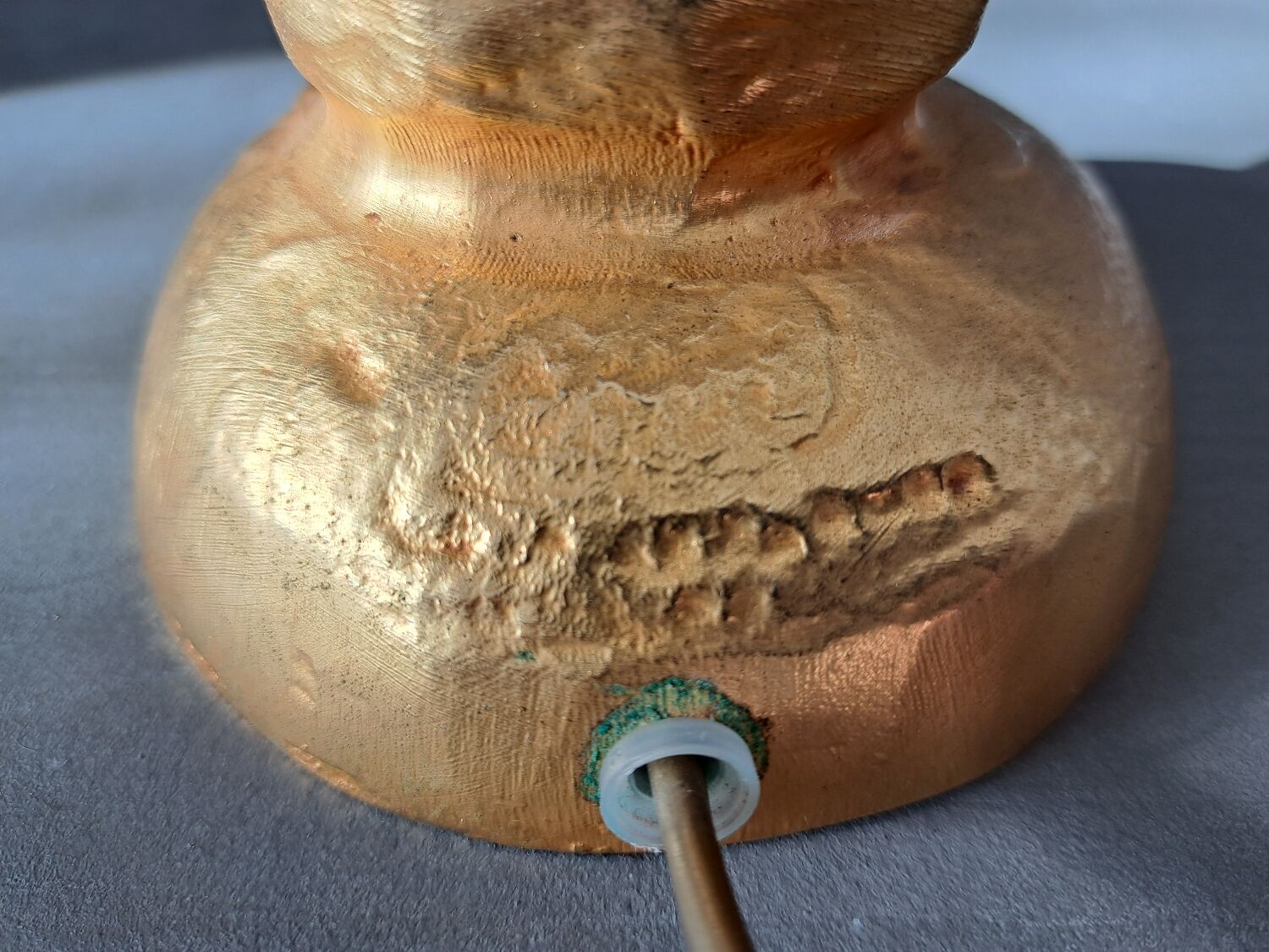 Cazenove lamp in gilded bronze