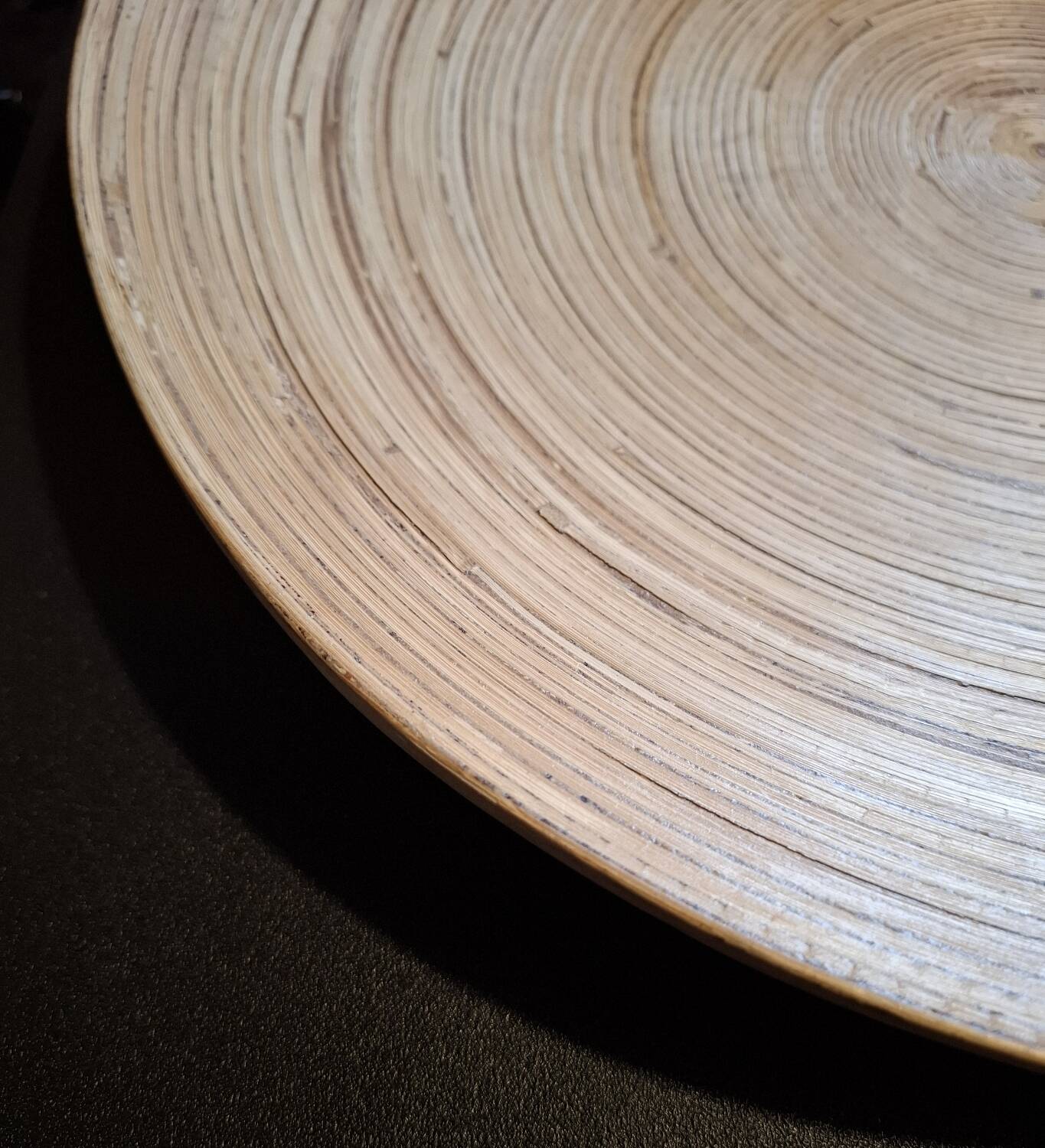 Artisanal decorative plate