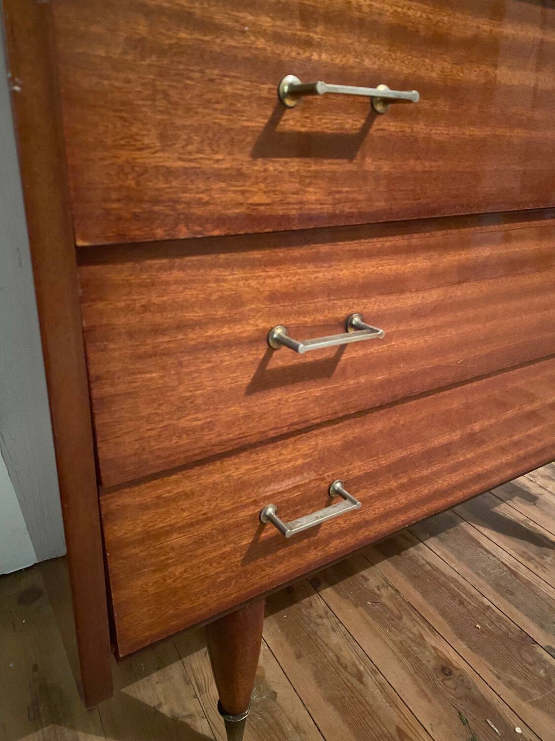 Commode en bois verni, 1960