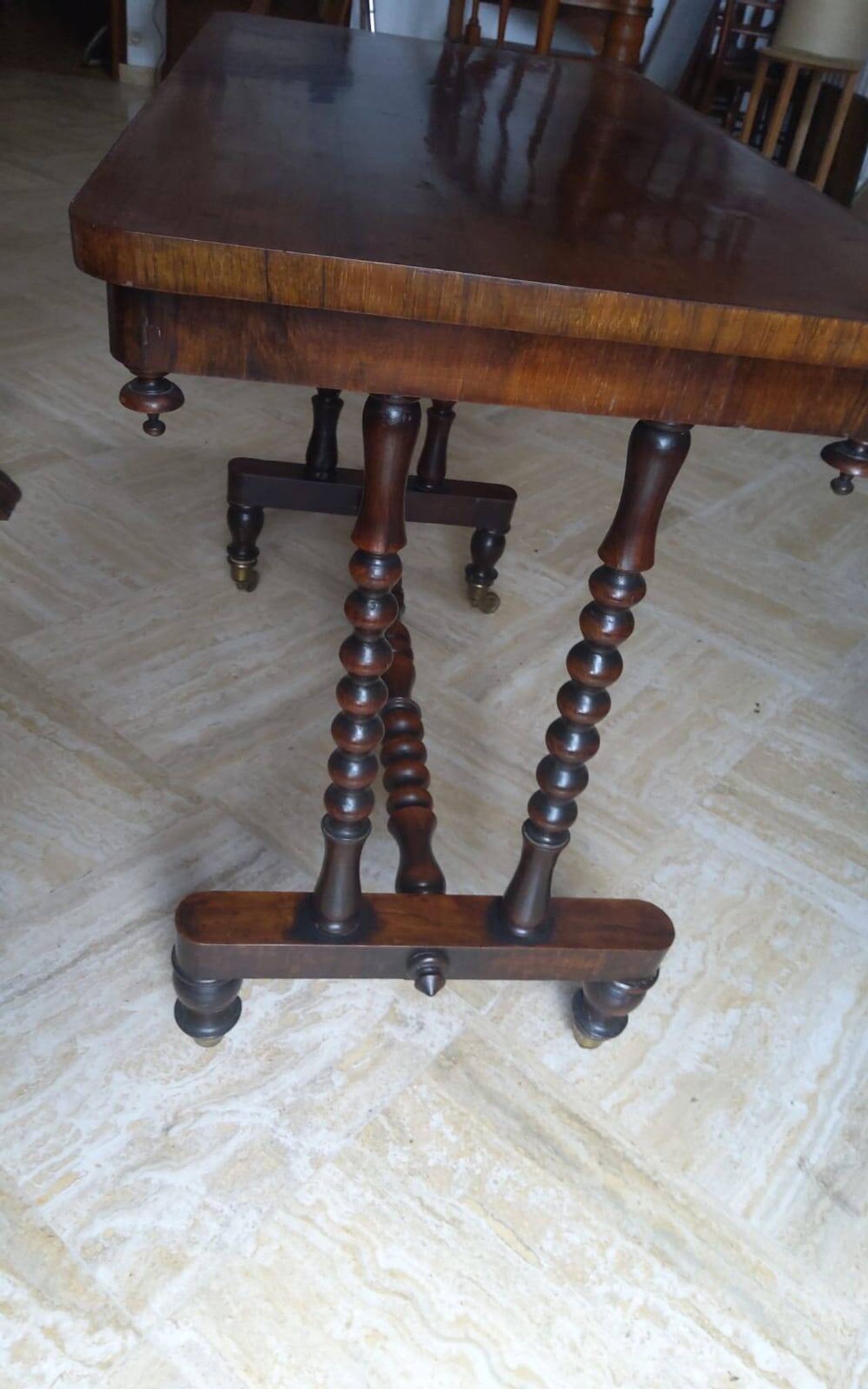 Rolling table