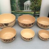 Set of 6 stackable salad bowls with foral pattern from the 50s/60s
