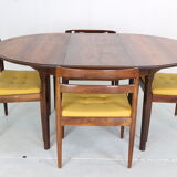 Scandinavian Modern Extendable Oval/Round Dinning Table, 1960, Denmark