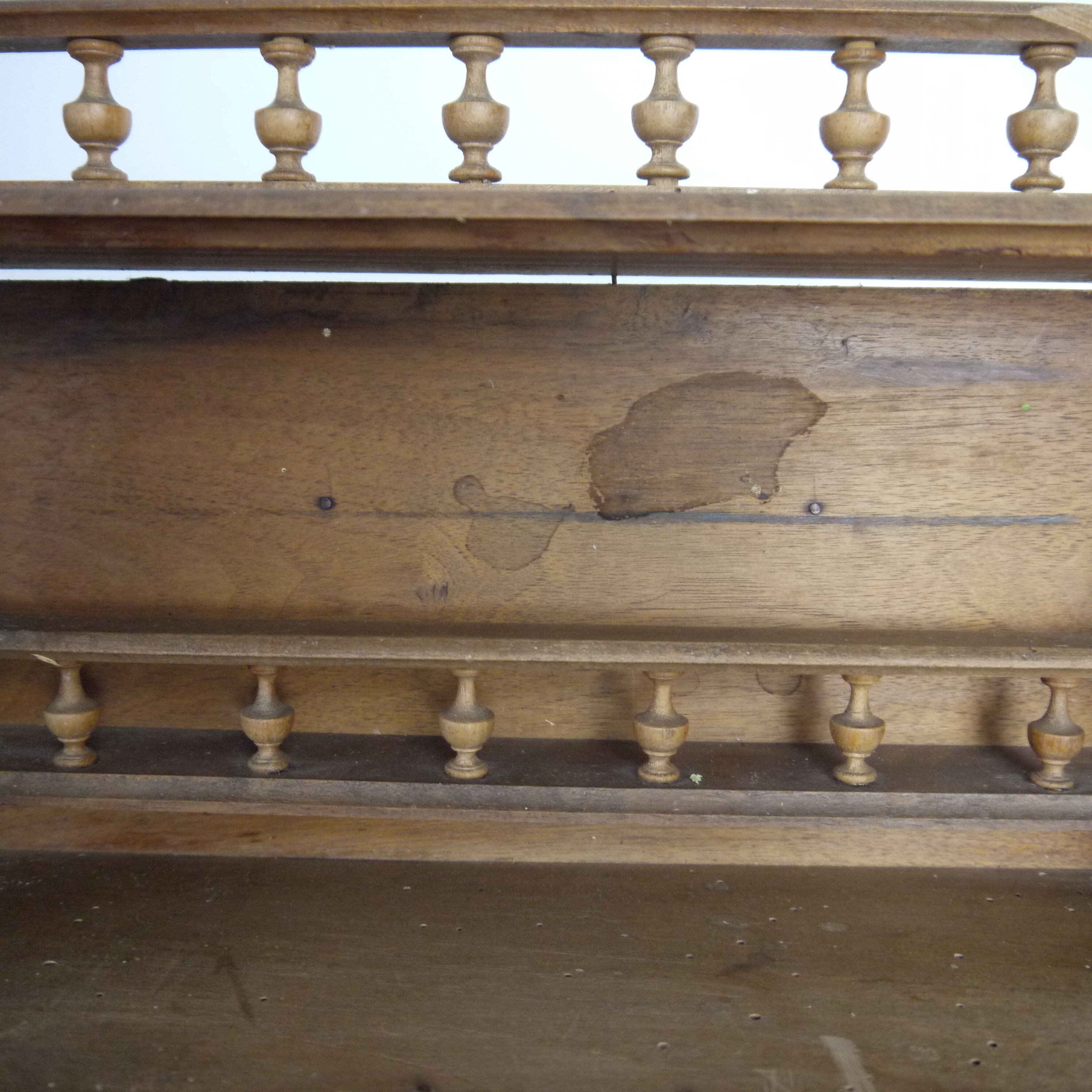 Vaisselier miniature en bois