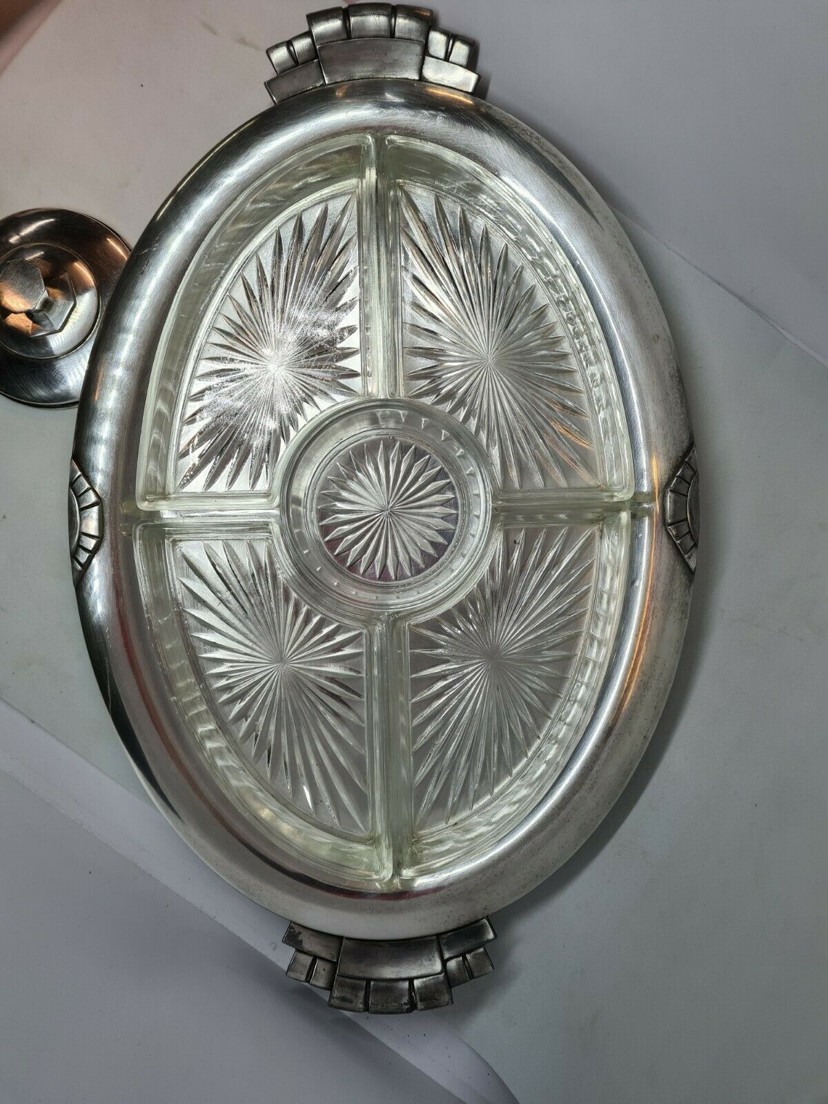 Art deco presentation dish in silver metal and glass compartments