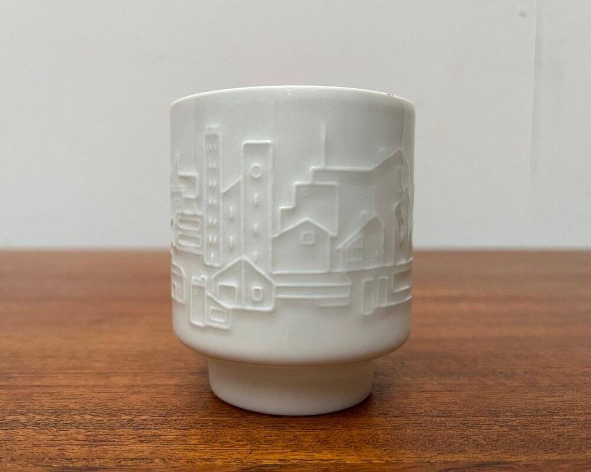 Vintage Mug Vase in German Porcelain with Architectural Patterns by Hans Achtziger for Hutschenreuther