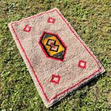 Berber style wool bed descent