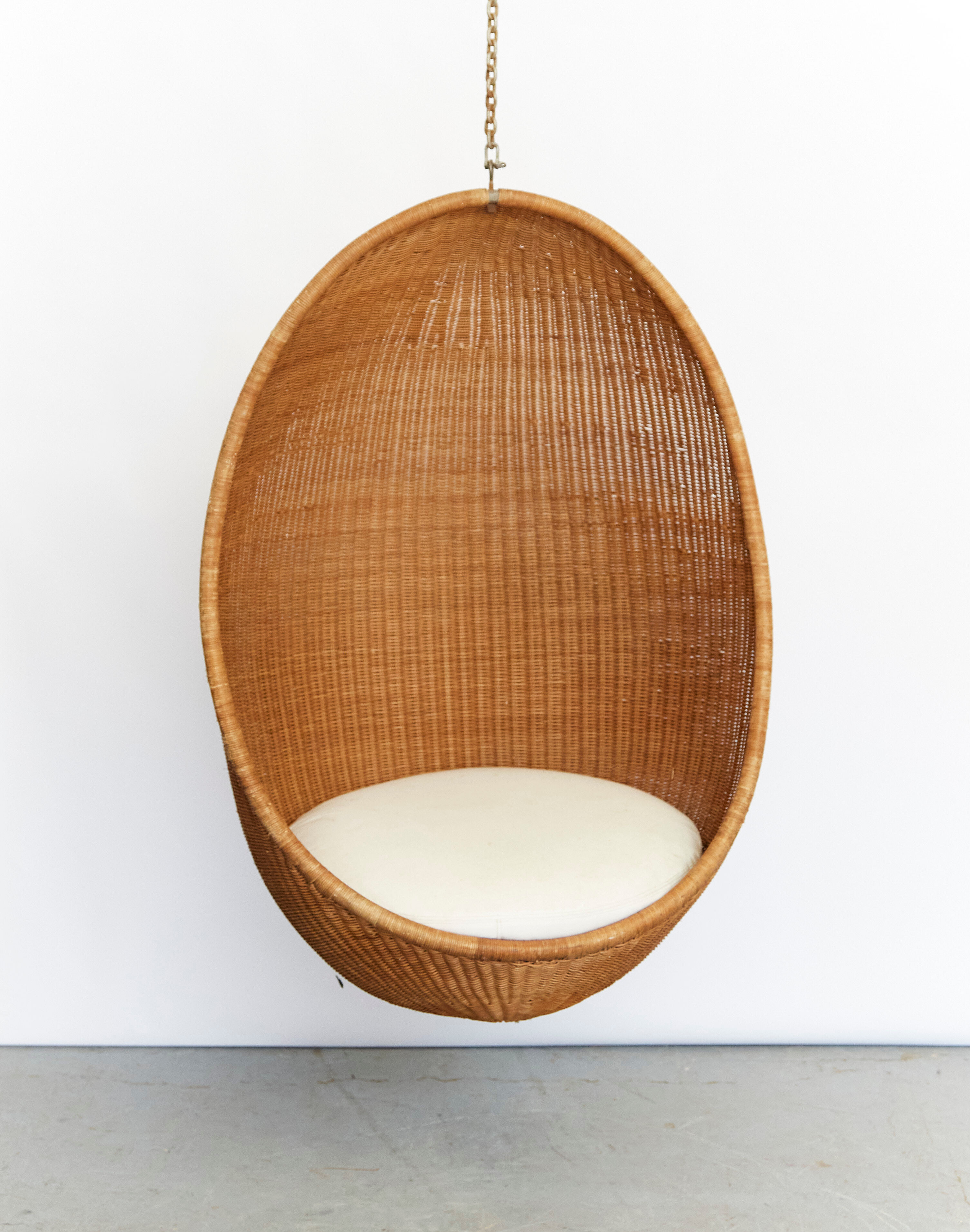 Nanna & Jørgen Ditzel "Hanging Egg" for Rober Wengler