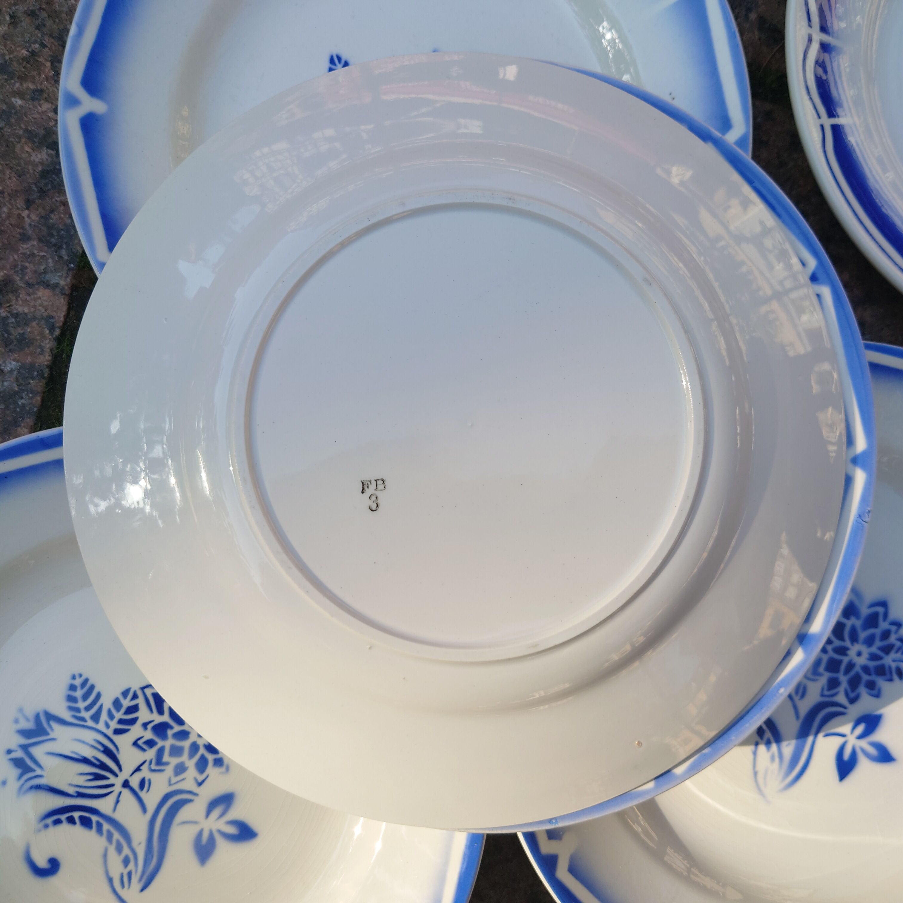 6 old blue flat plates mismatched