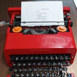 Machine à écrire Olivetti Valentine S