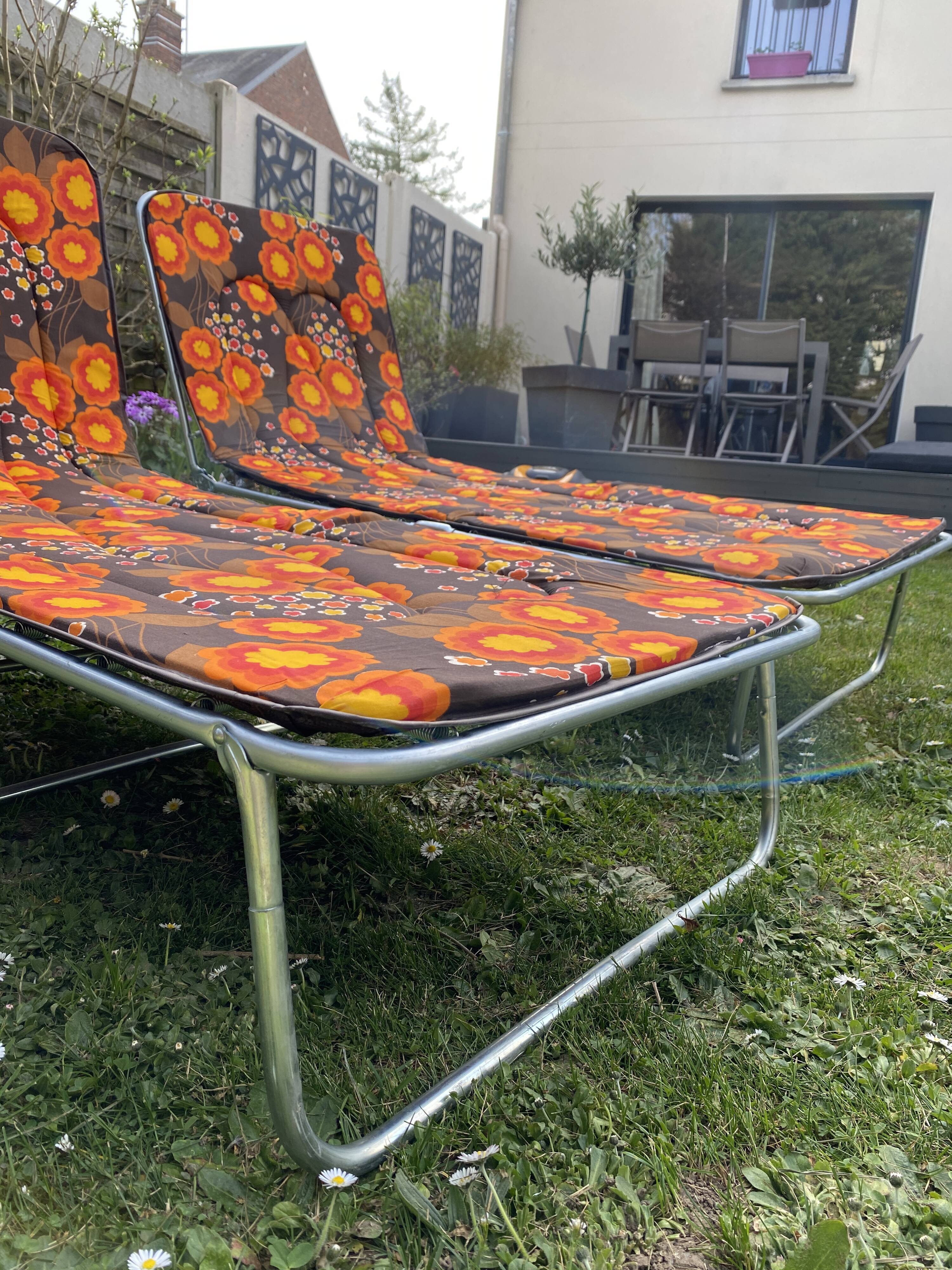 Pair of vintage sunbeds
