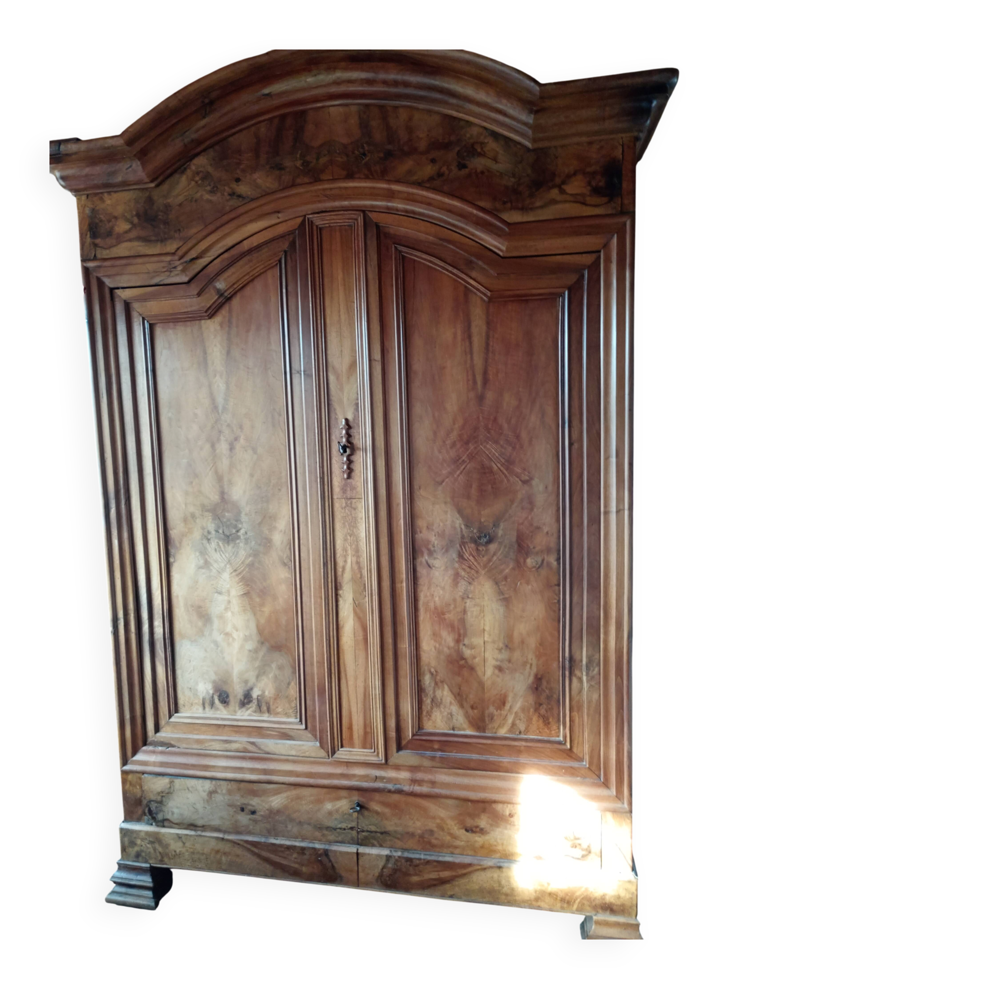 Bressan-style wardrobe