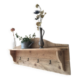 Pallet wall shelf