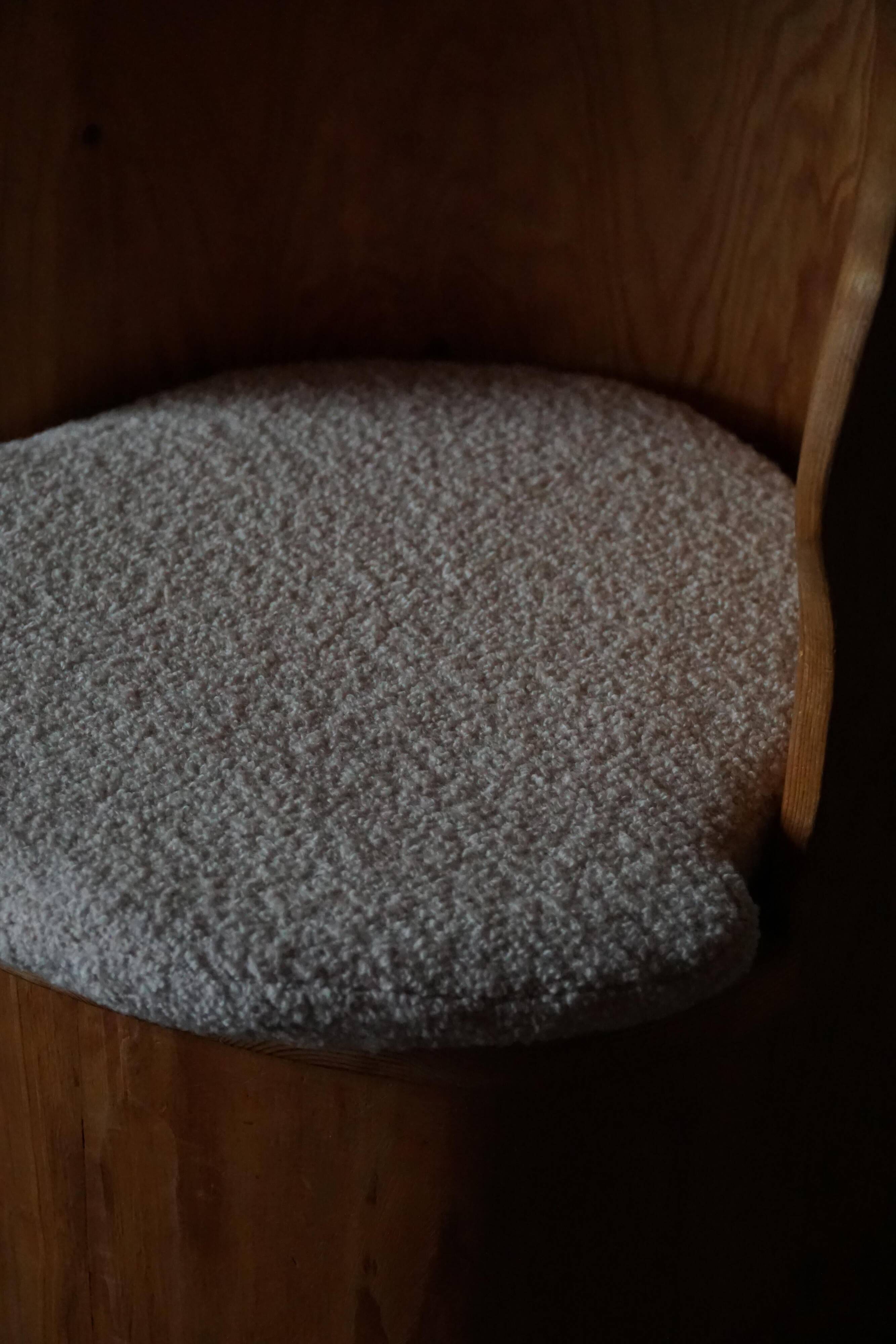 Fauteuil Brutaliste en Tronc en Pin Massif & Bouclé, Moderne du Milieu du Siècle Suédois, Années 1970