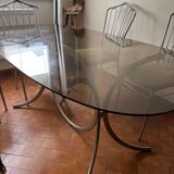 Table en verre fumé