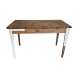 Farm table