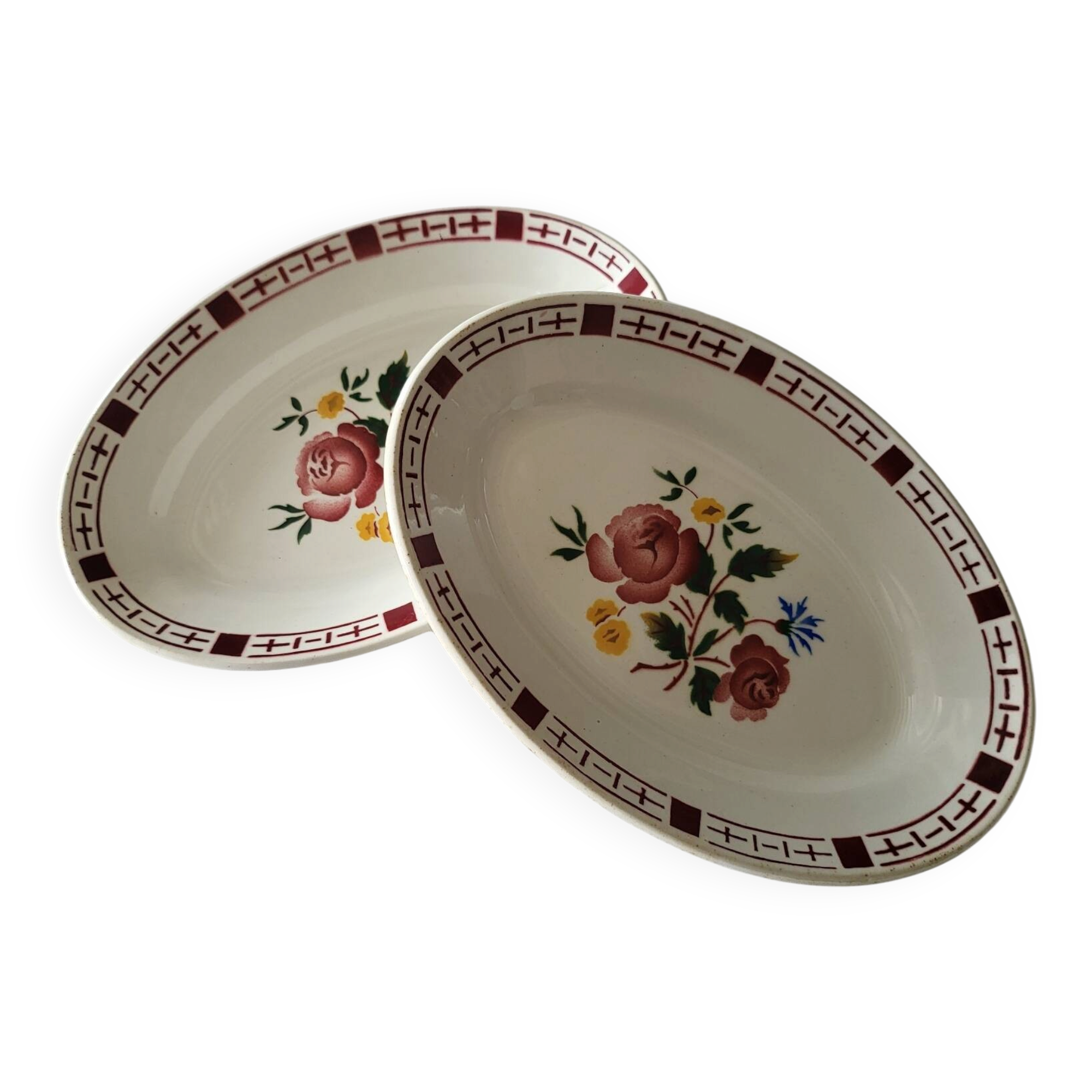 2 earthenware dishes from Sarreguemines and Digoin, model Danielle.