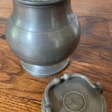 Tin pot with lid