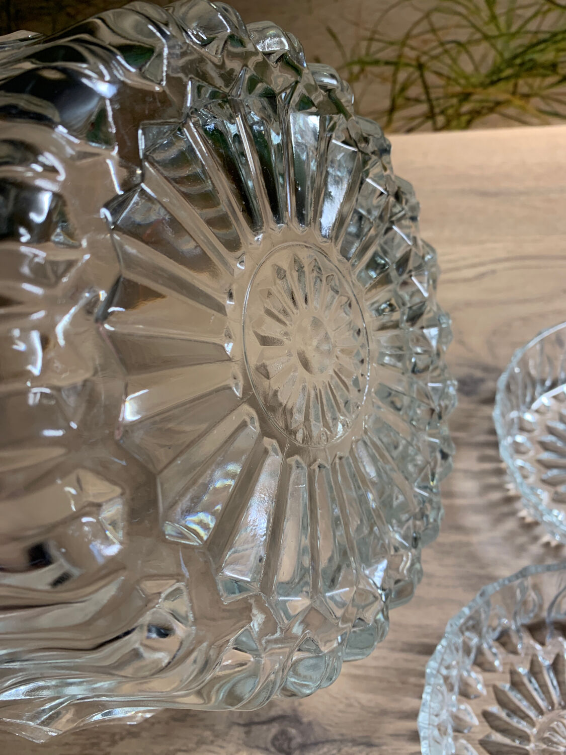 Fruit salad service - salad bowl and 5 glass ramekins