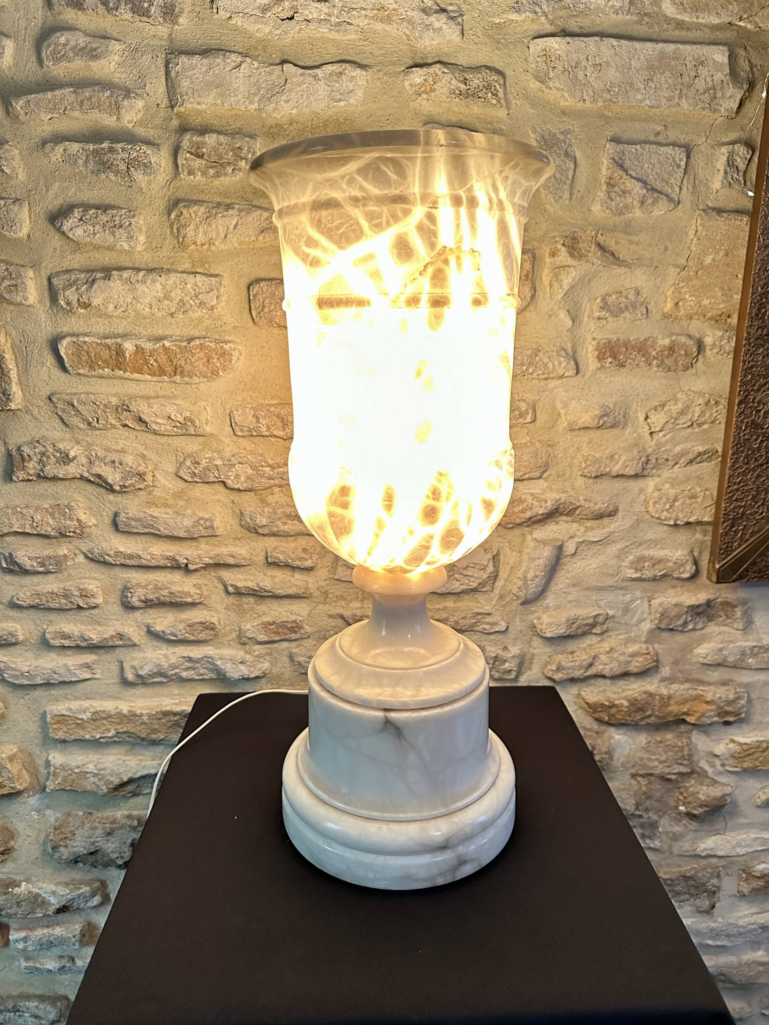 “medicis” lamp in vintage alabaster 70