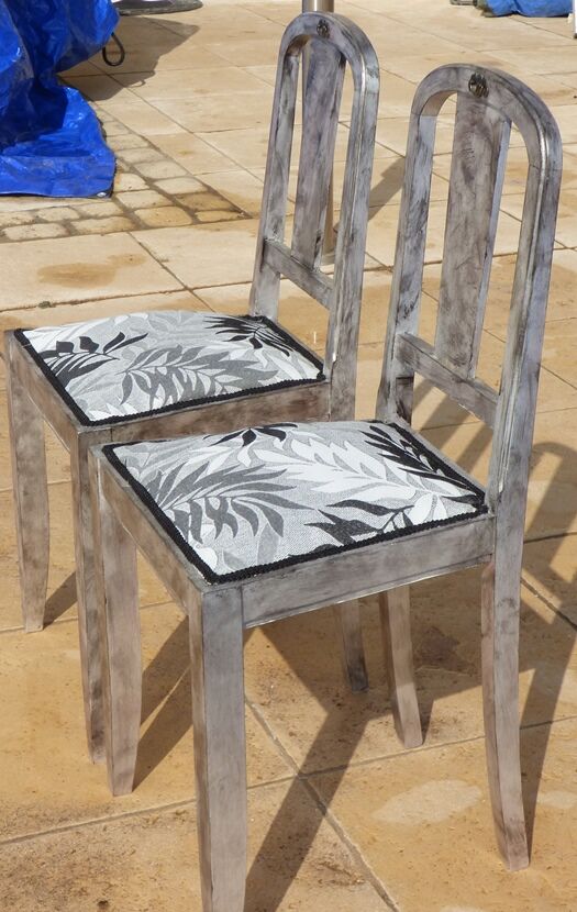 Set of 2 chic chairs with top fabrics patterned wooden leaf quality