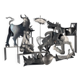 Groupe sculptural « D'après Picasso » en métal, hommage à Guernica, fin du XXe siècle