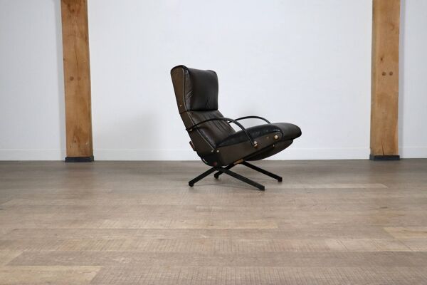 Fauteuil lounge P40 d'Osvaldo Borsani pour Tecno en cuir d'origine, Italie années 1960