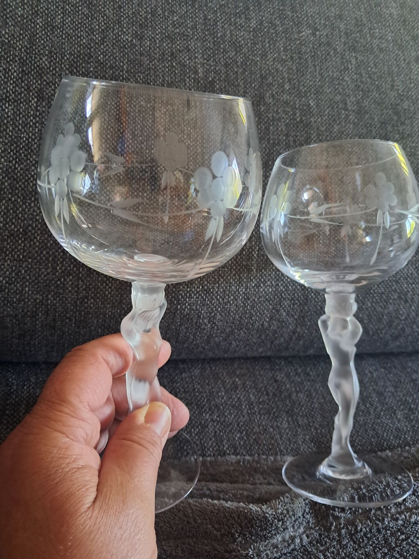 2 crystal wine glasses from Bayel, 20th century